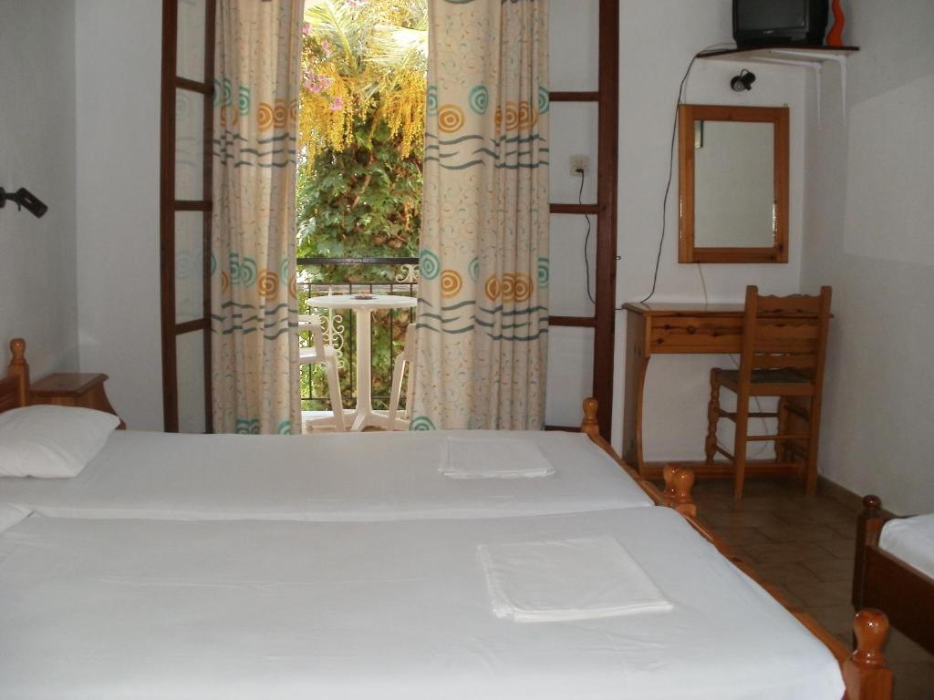Studios Dimitris Punta Chambre photo