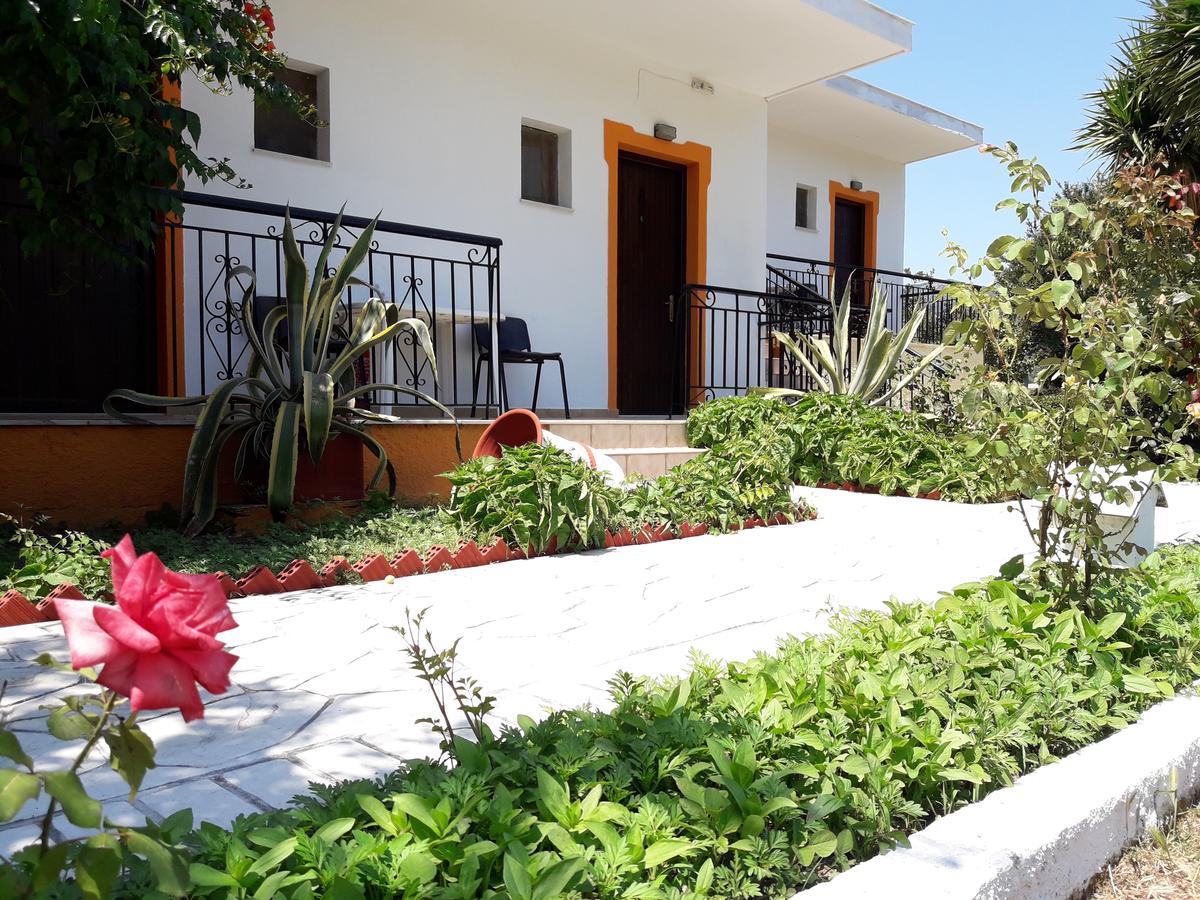 Studios Dimitris Punta Extérieur photo
